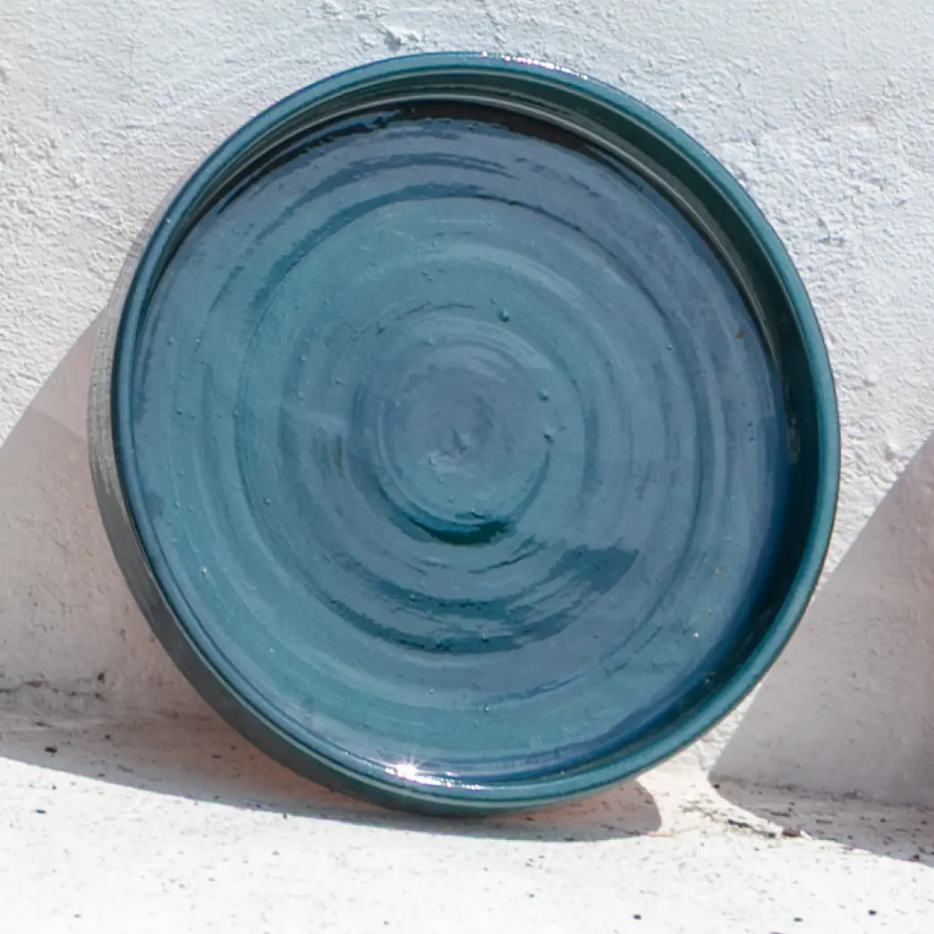 Plateau en terre cuite émaillée – Image 7